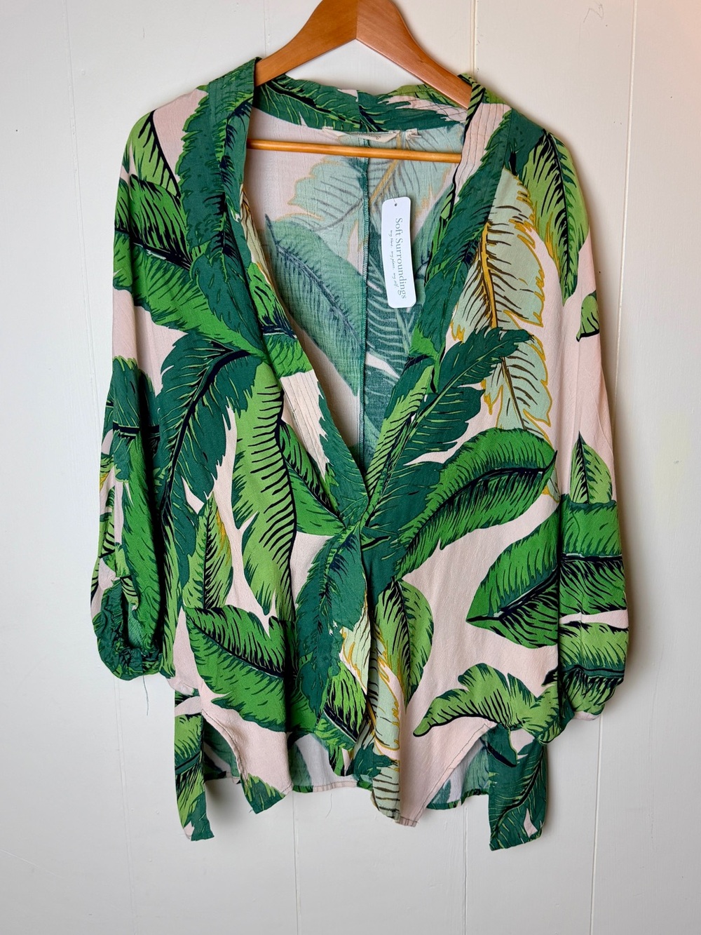Soft Surroundings Pink Palm Leaf Open-Front Cropped Kimono